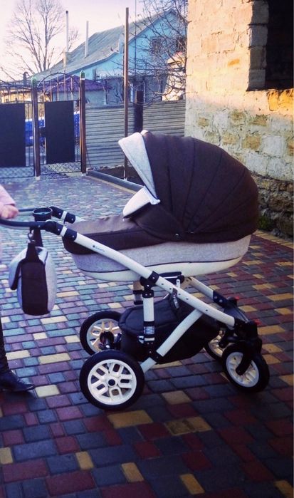 Коляска Adamex