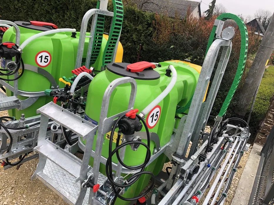 Opryskiwacz zawieszany ciągany Tolmet 200:600:800:1200l