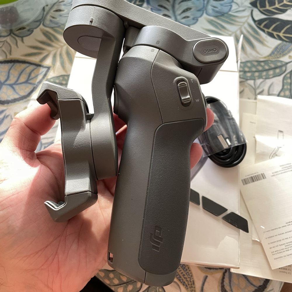 DJI OSMO MOBILE 3 в ідеальному стані