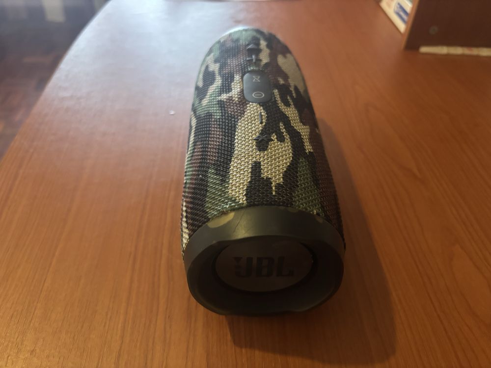 Coluna JBL Charge 3