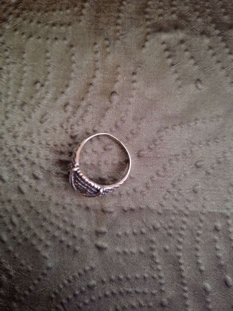 Srebrny pierścionek sowa