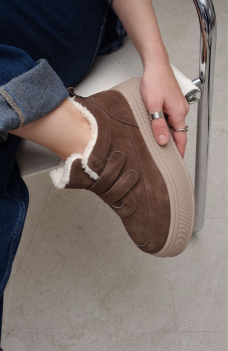 Зимові замшеві черевики сапожки шоколадні на овчині жіночі 38р