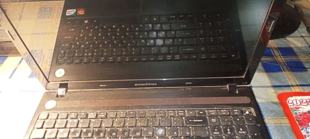 Ноутбук eMachines 732 ZG