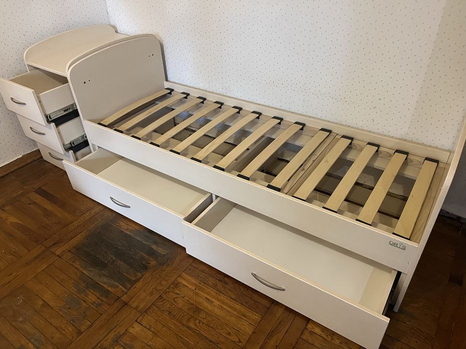 Ліжечко дитяче трансформер 3 в 1 з шухлядами, маятником