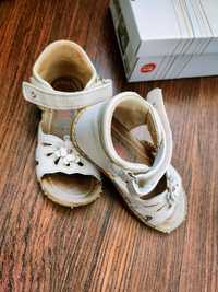 Sandały dla dziecka cool club 25 długość wkładki wew 15.5 cm