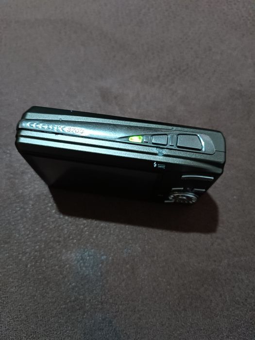 Фотоаппарат Nicon coolpix S700.