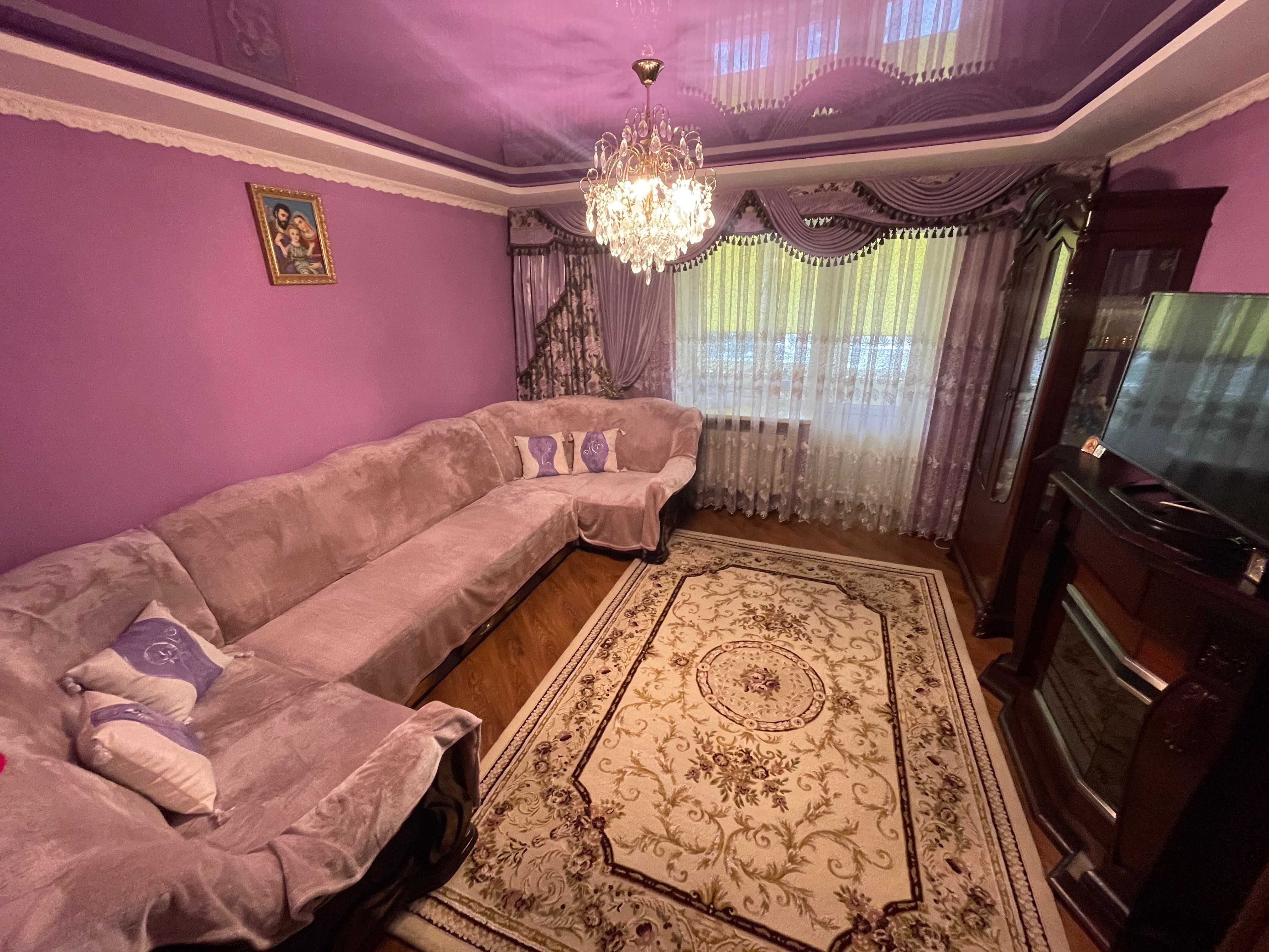 Продам 3 кімнатну квартиру 90 кв.м. м. Новояворівськ!