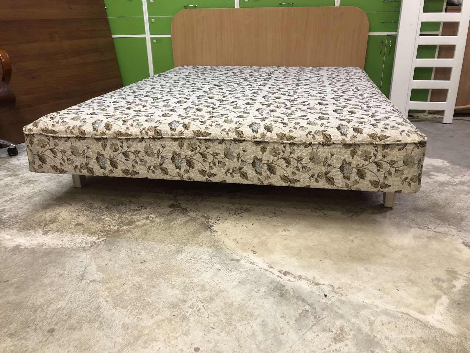 Кровать с матрасом Доставка