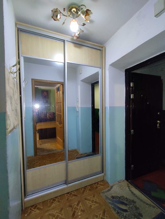 Здається в довготривалу оренду 1-кімн. квартира в м. НОВОЯВОРІВСЬК.