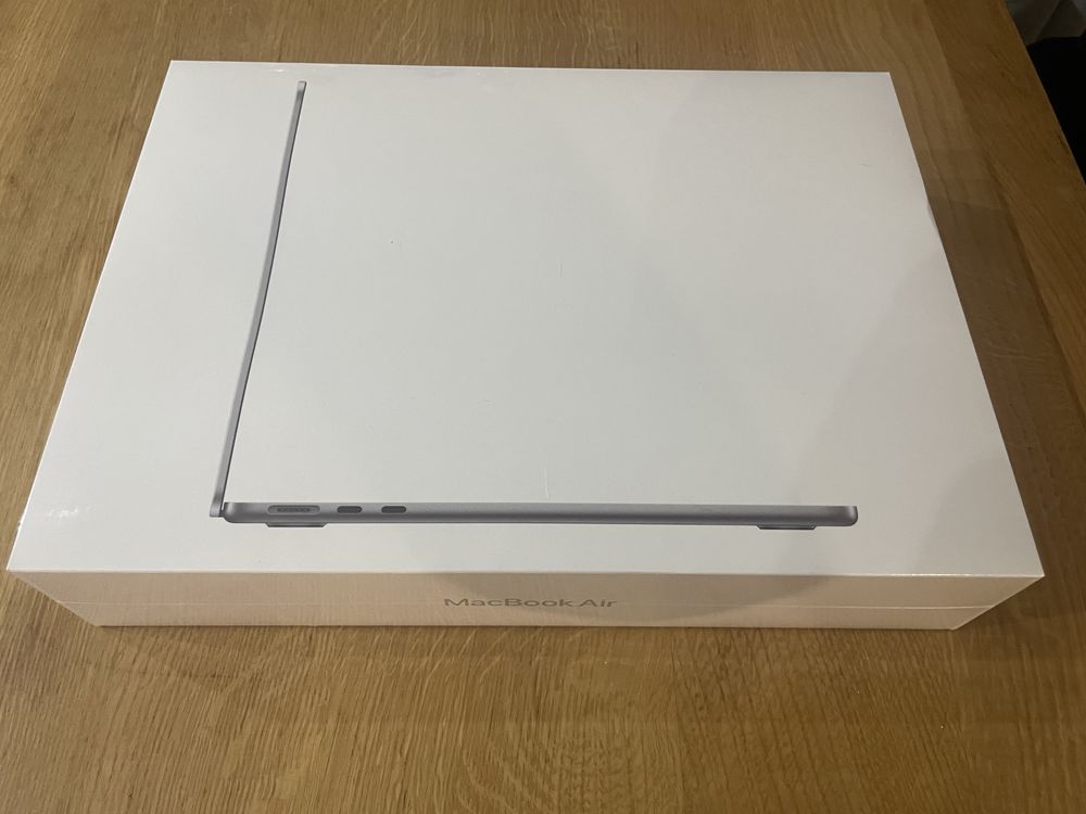 Macbook air m2 8gb 256ssd space grey