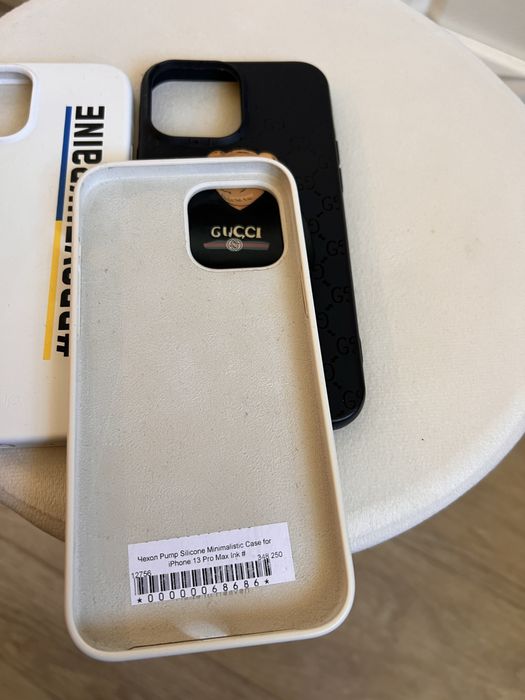 Продам два Чехла на Iphone 13 pro max