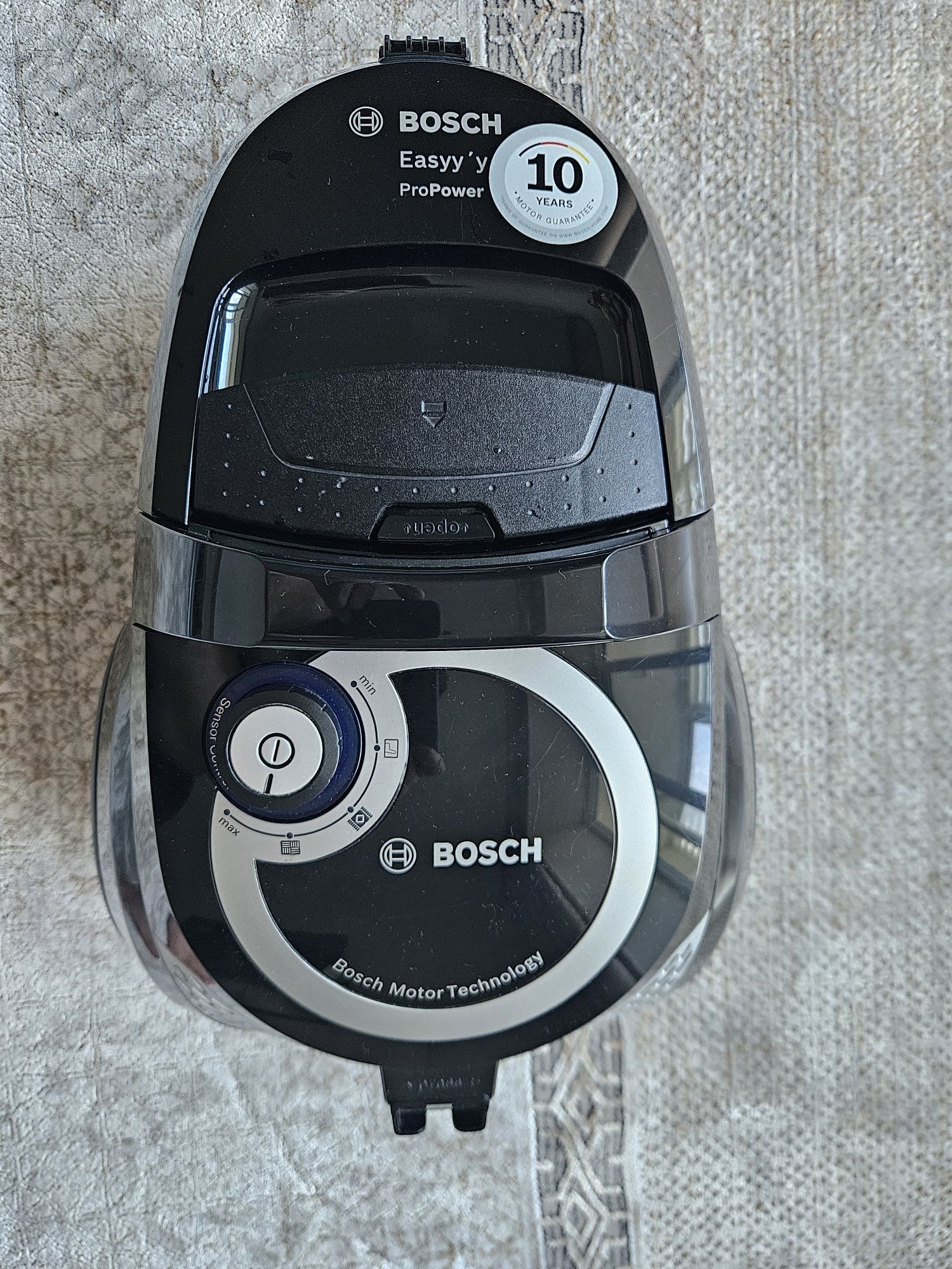 Пилосос Bosch easy'y BGS2 PROPOWER