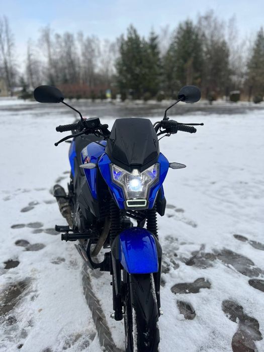 Продається Spark r32 торг