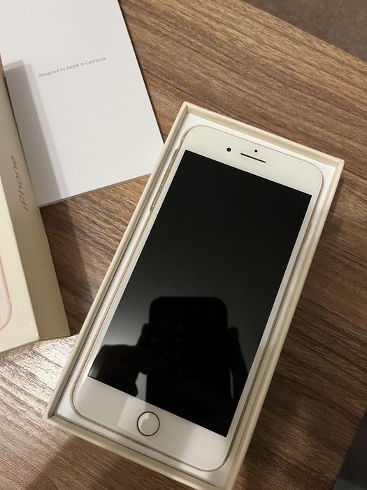 Iphone 8 plus (64 GB) Rose Gold