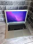 Ноутбук  Apple MacBook Air 13 2017 гарний стан