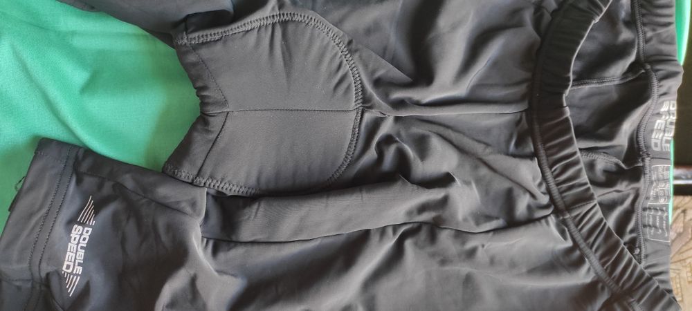 Велошорти, спортивні шорти, шорти велосипедні