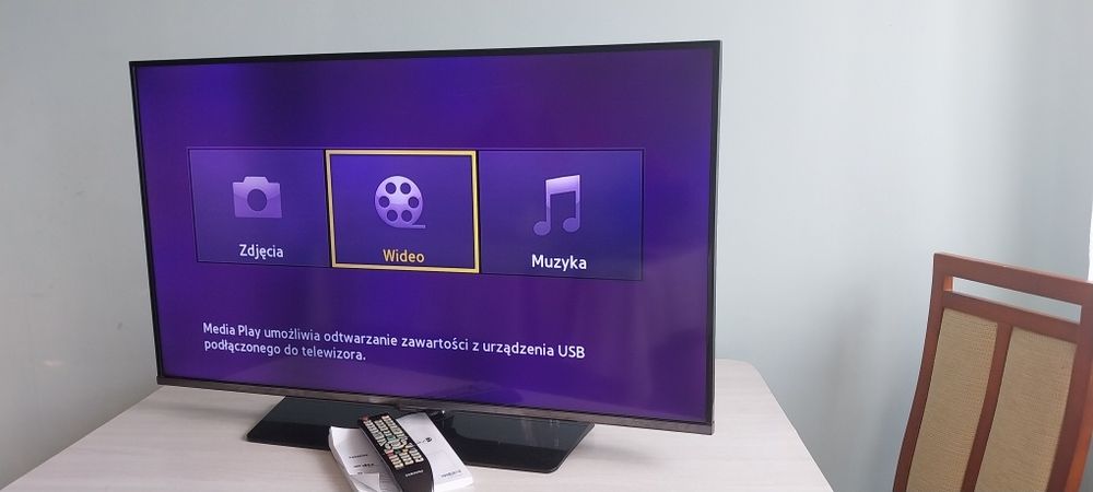 TV LED Samsung 40" FHD /UE 40H5000 / Pilot, Kabel, Podstawa..