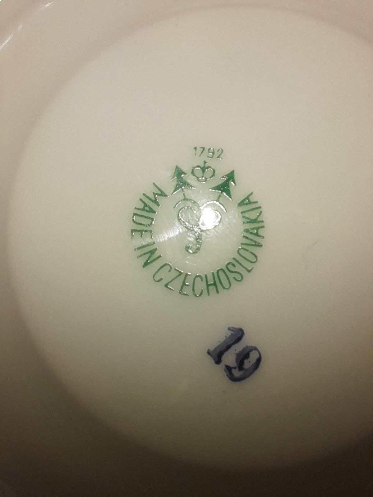 Czechoslovakia talerzyki porcelana 3szt