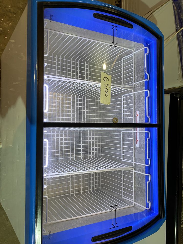 Морозильный ларь,морозилка,морозильная витрина juka300 литров метровый
