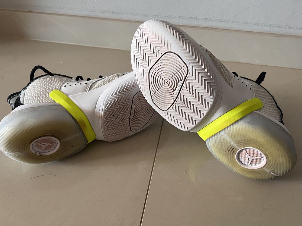 Nike AIR Jordan Future Low. Rozm. 44