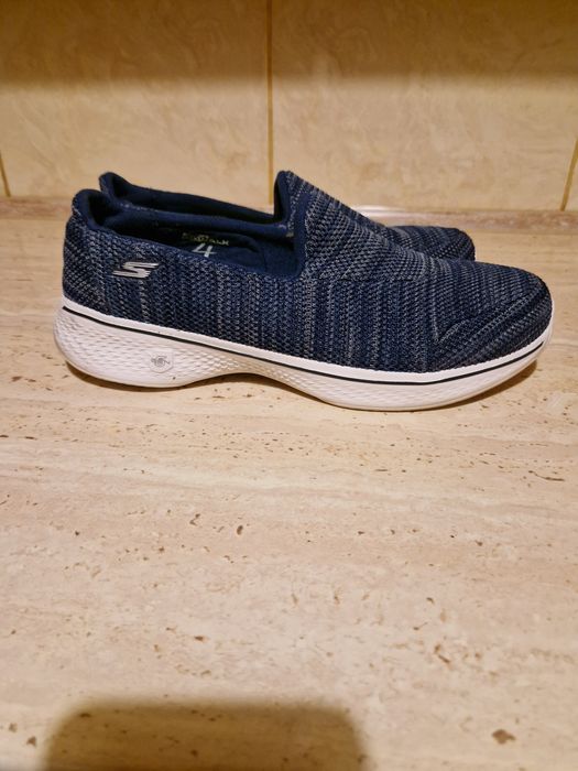 Sneakersy espadryle Skechers Go Walk4 r41