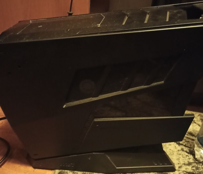 Komputer MSI Aegis 3 Core i5-8400 GTX1060 6GB