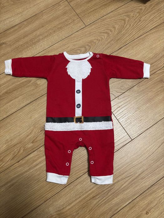 Komplet ubrań świątecznych