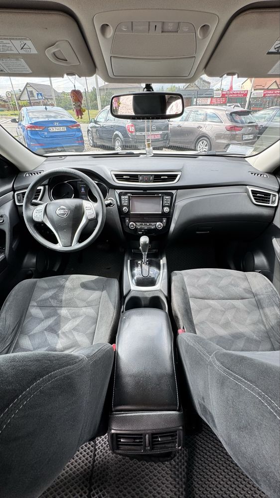 Nissan Rogue Ніссан Рог 2016р. 2.5 газ/бенз, Автомат. Камери 360