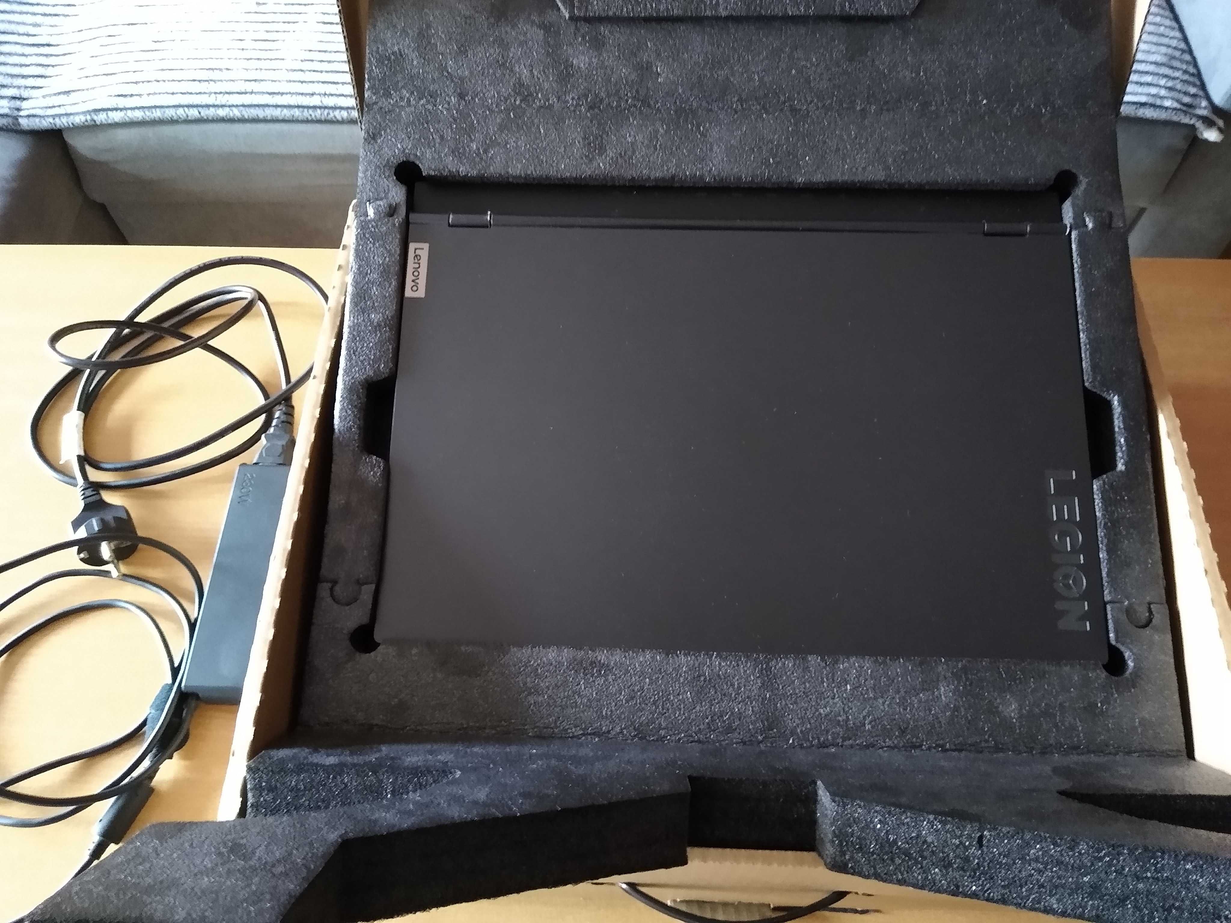 Komputer laptop Lenovo 5