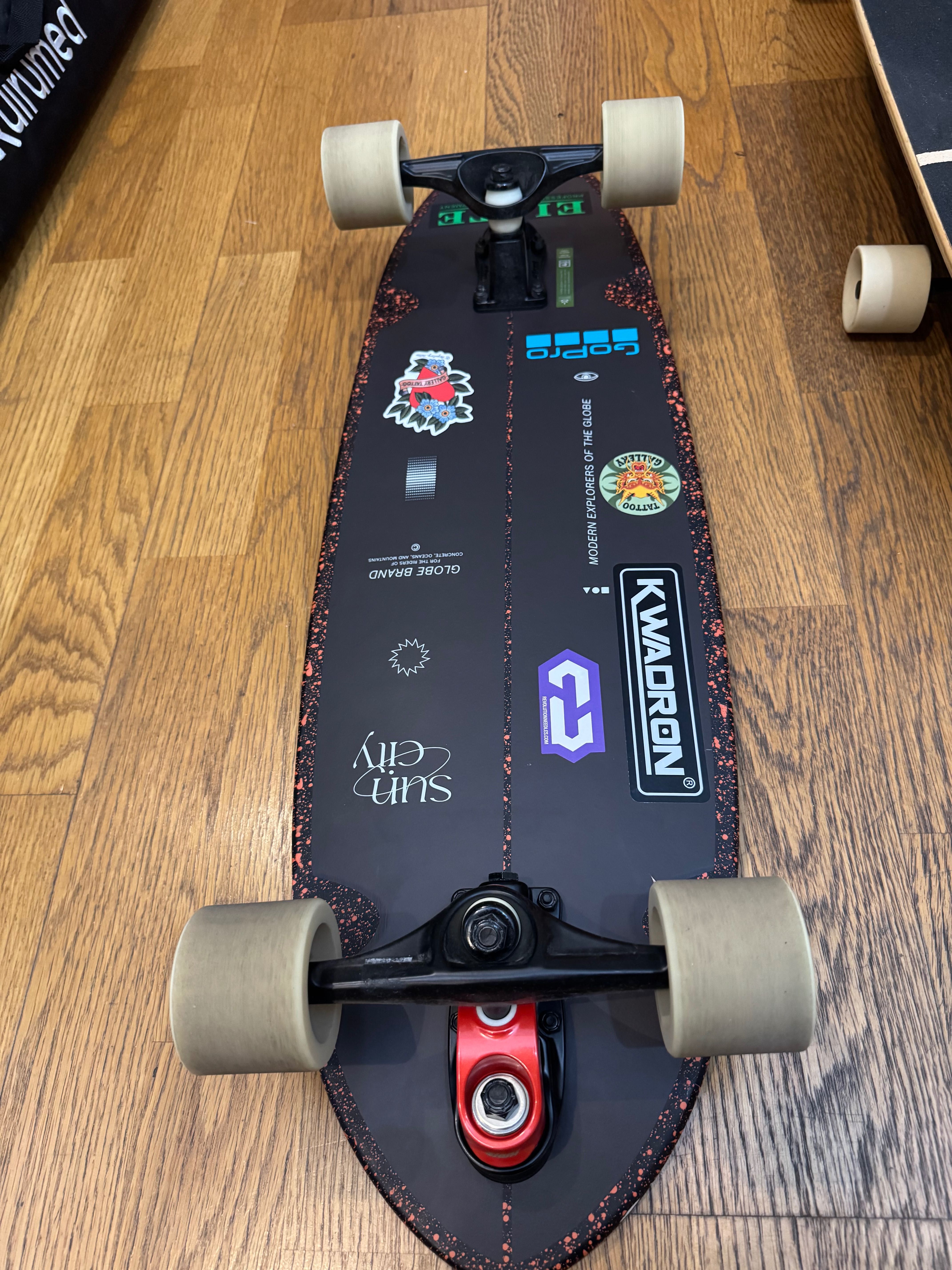 Skate simulador de surf globe