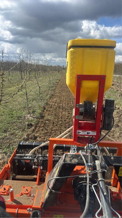 Uprawa ziemi uslugi rolnicze talerzowka/brona aktywna