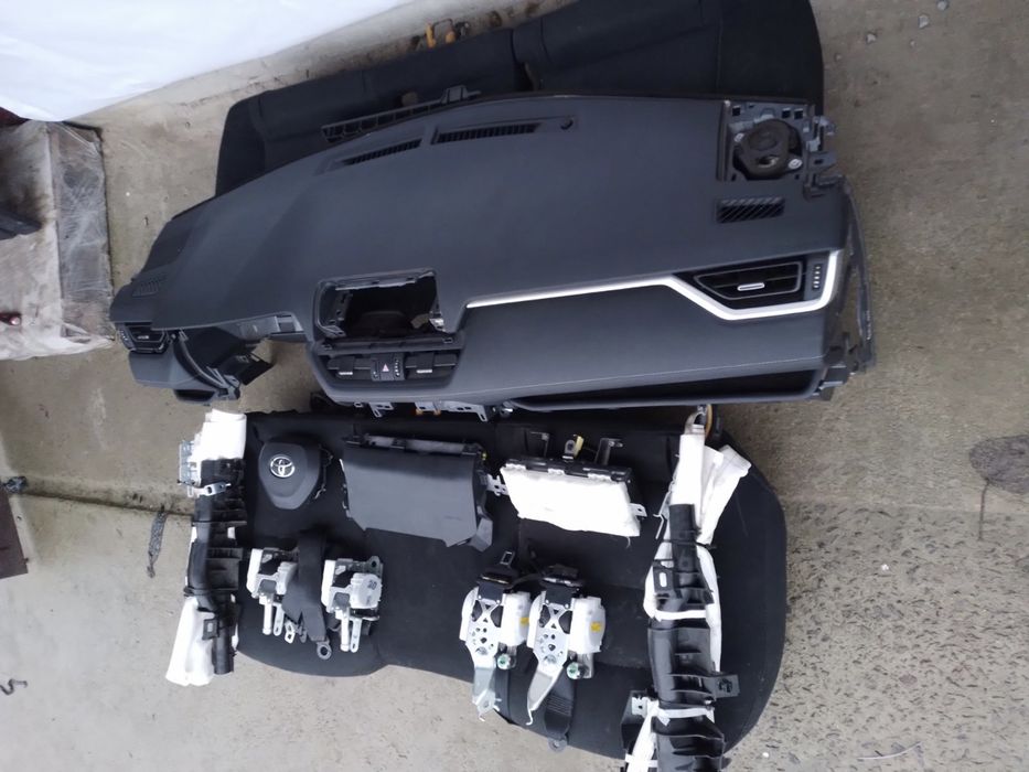 Торпеда Toyota RAV4 2019-22р безопасность airbag