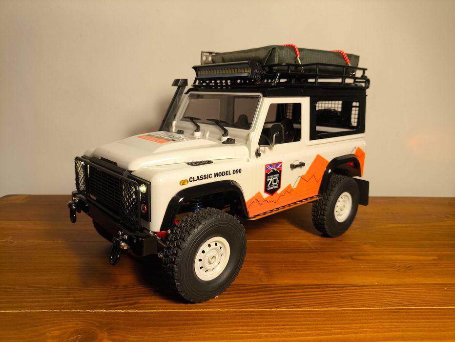 Land Rover Defender D90 RC metal 1:12