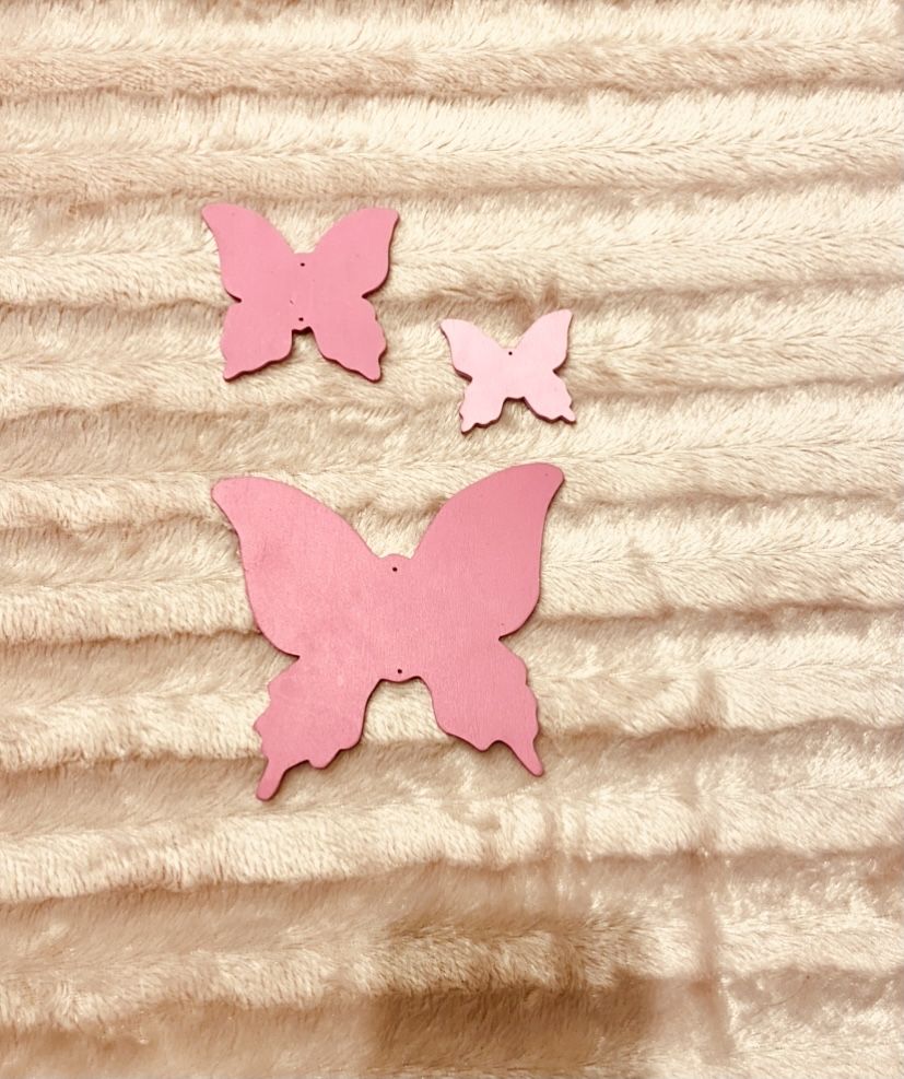 Ozdobne motylki motyle drewniane różowe pink aesthetic ado vintage 00’