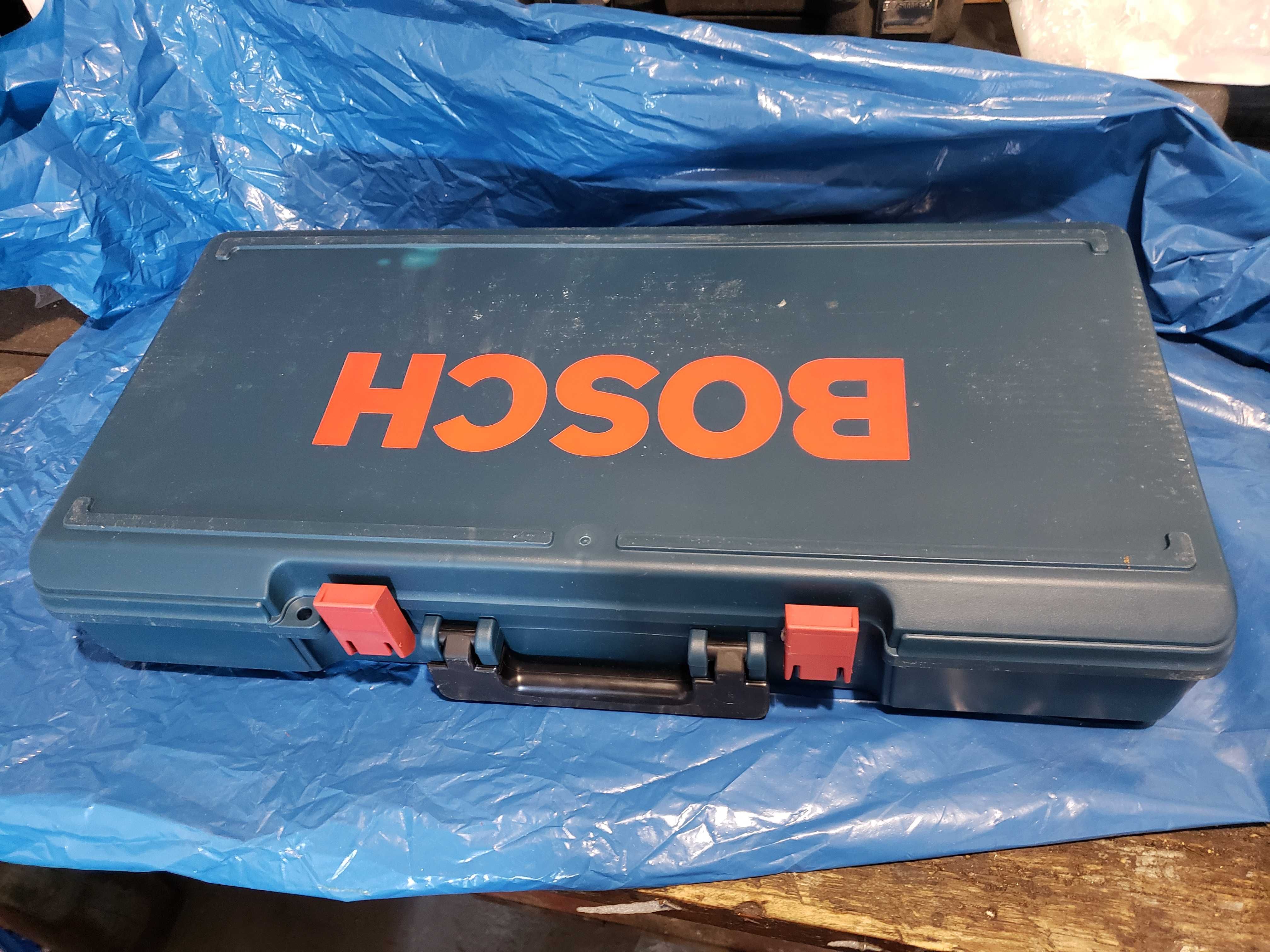BOSCH młotowiertarka SDS plus 110v