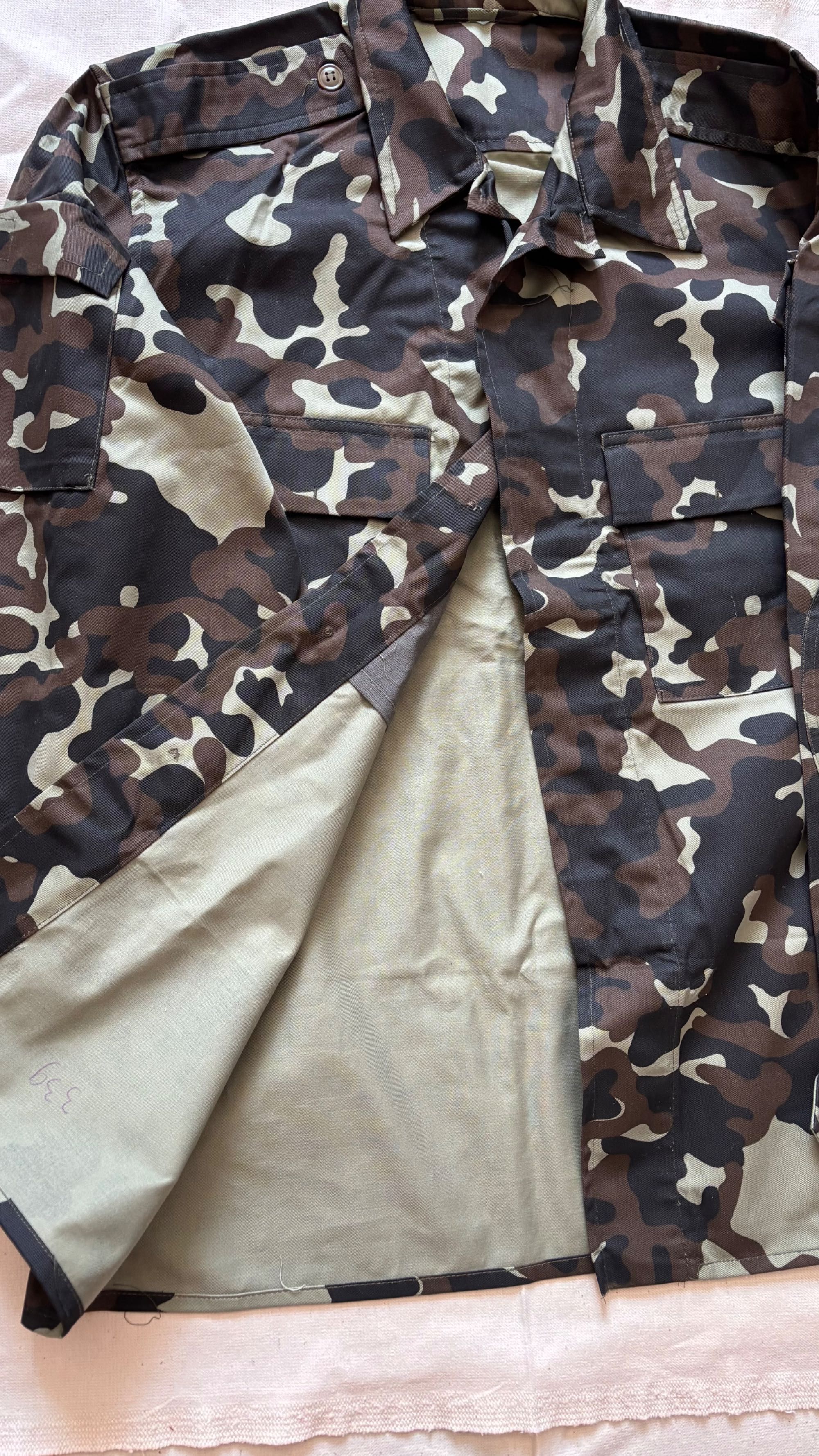 Літній камуфляжний комплект. Посилені коліна. Новий.L, XL