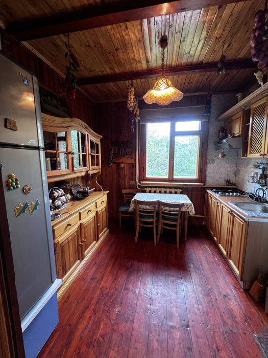 Затишний заміський будинок із каміном та атмосферою мисливського дому!