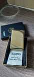 Зажигалка zippo.