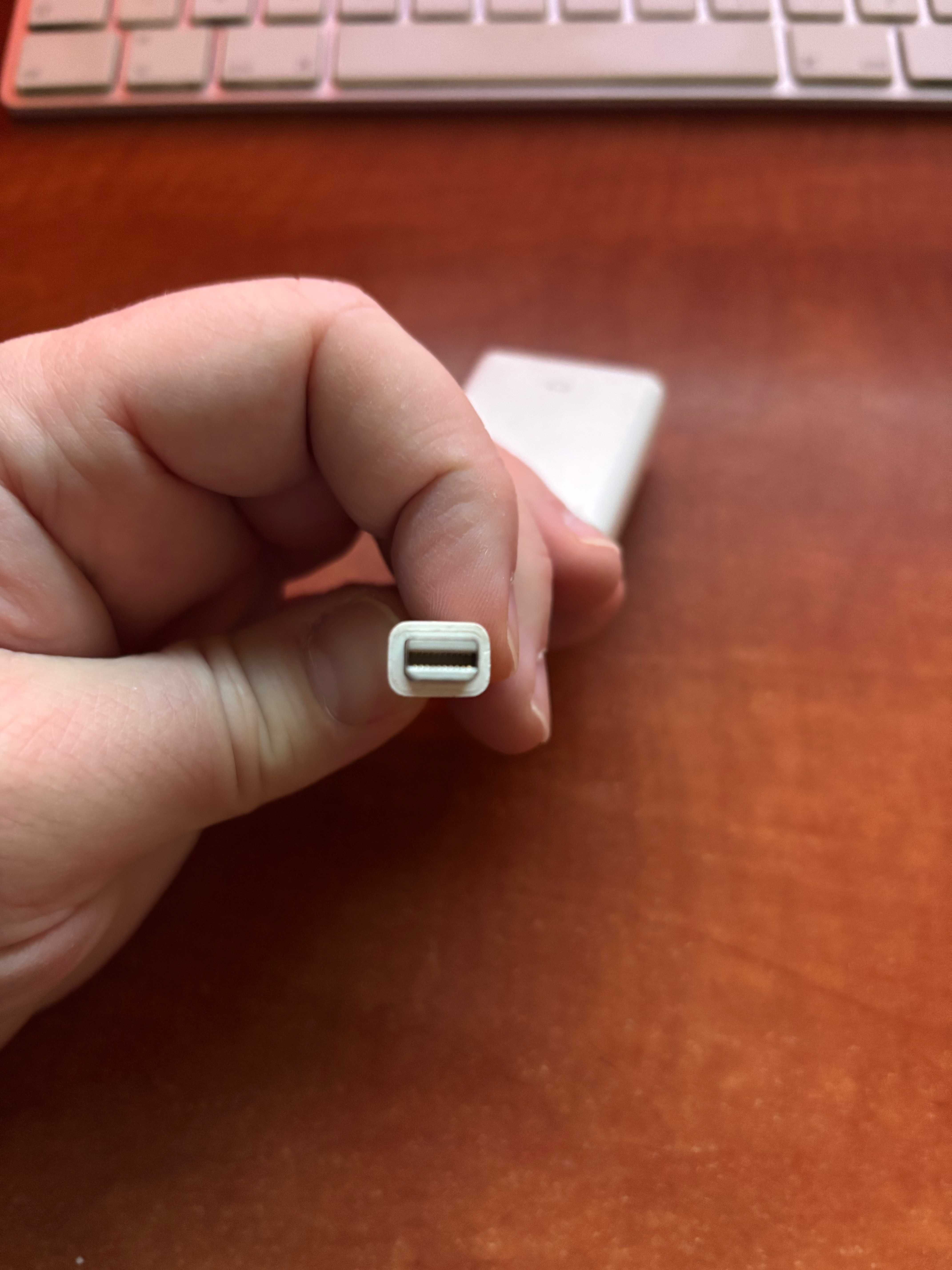 Apple adapter przejściówka Mini DisplayPort na VGA A1307