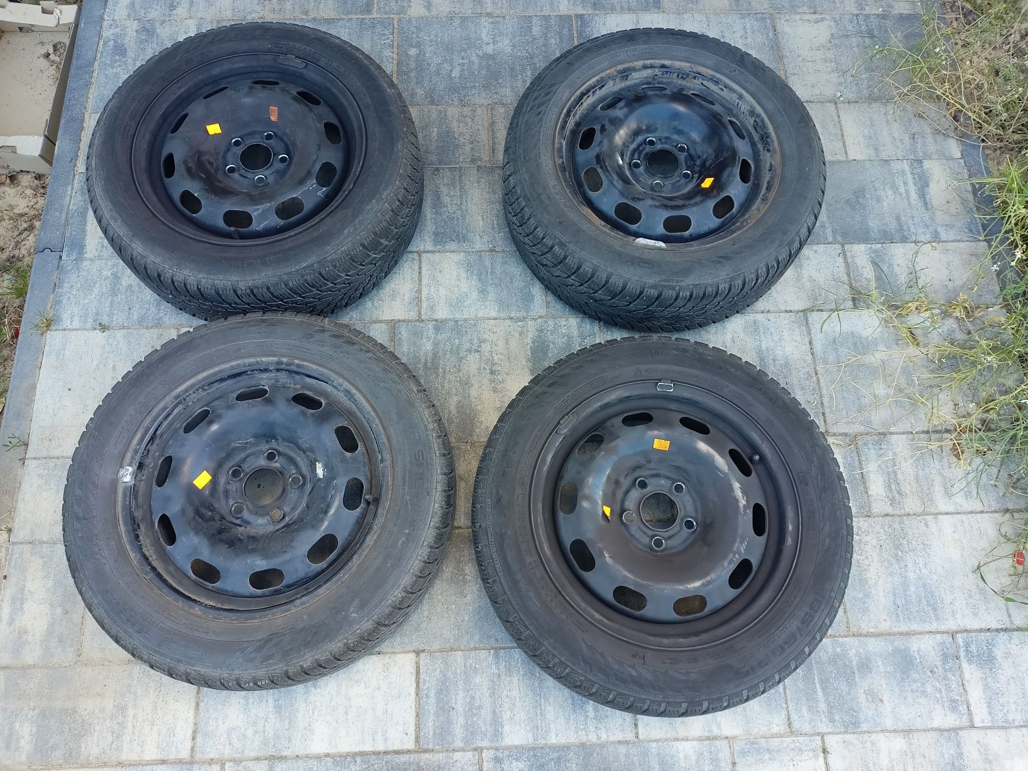 Opony zimowe Nokian 185/60 R15