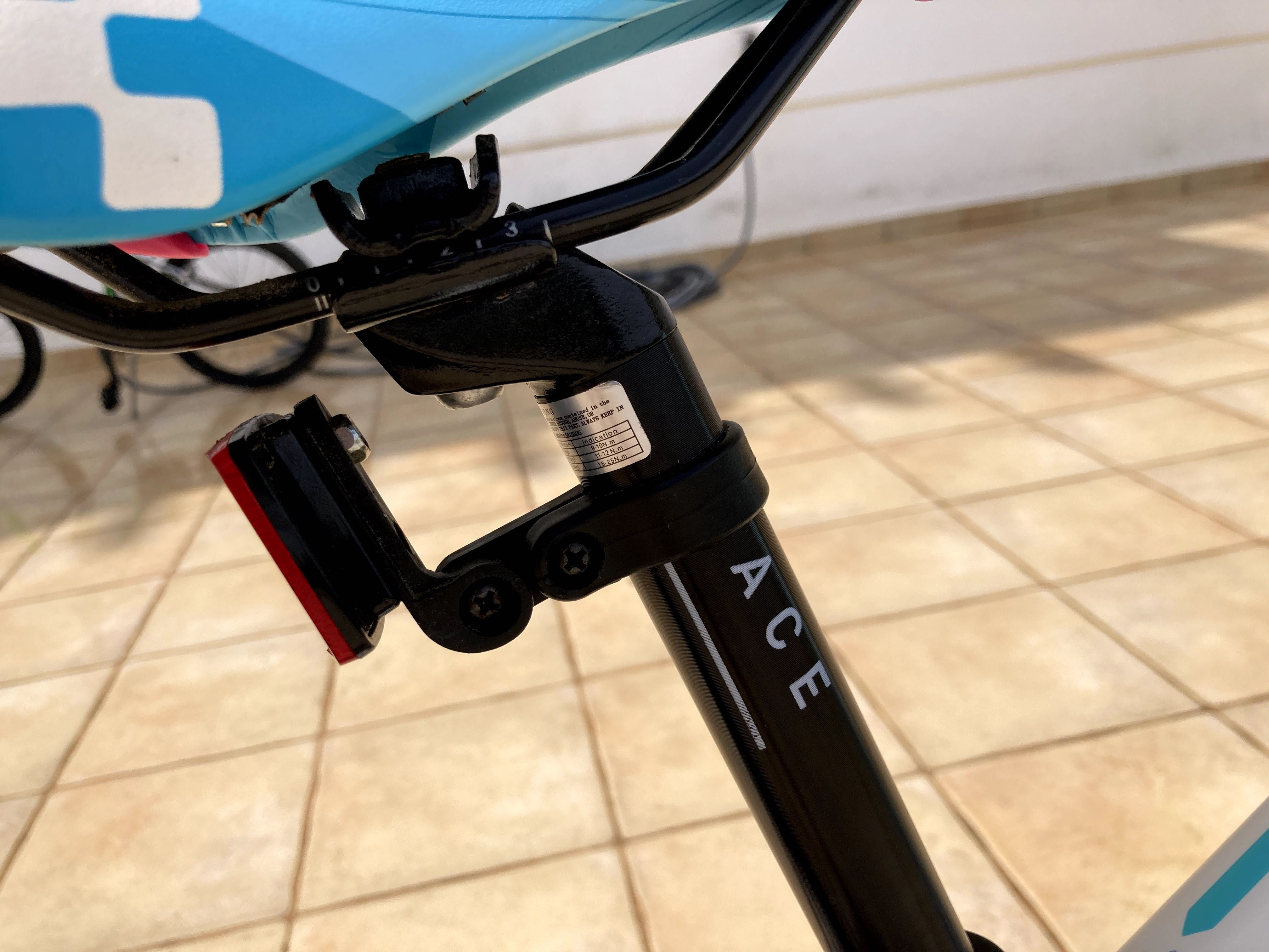 Bicicleta de montanha CUBE de 24 polegadas para venda