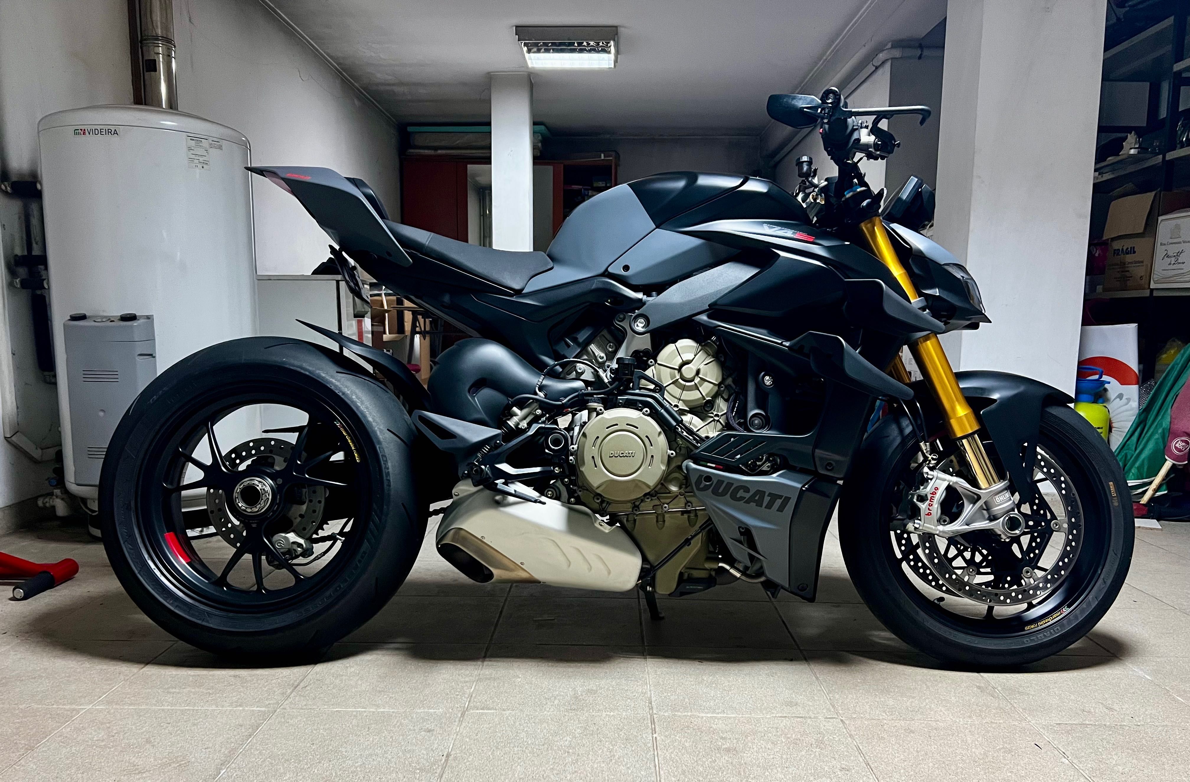OPORTUNIDADE Ducati Streetfighter V4S my 2023