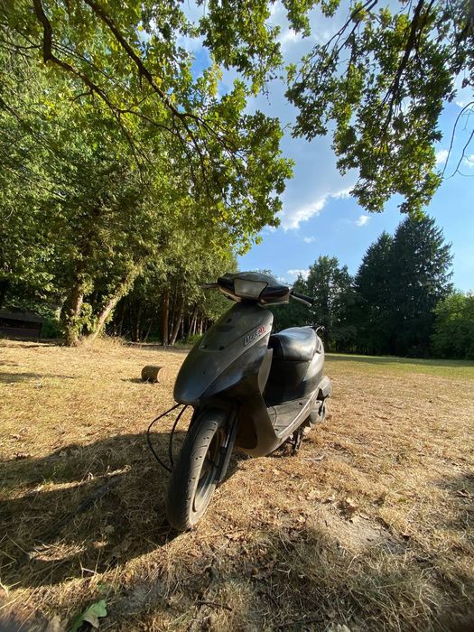 Продам скутер сузуки летс 2