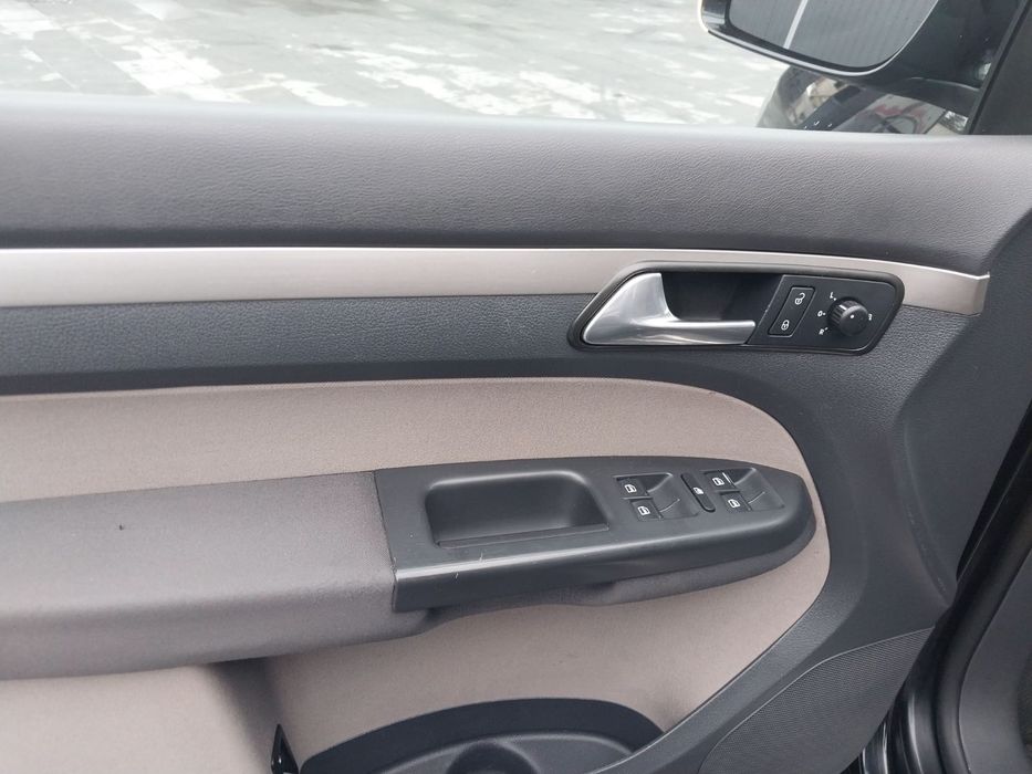 Volkswagen Tauran CROSS. 2.0 TDI