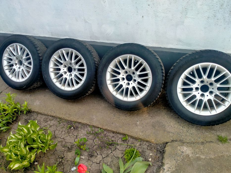 Продам диски с резиной 225\50 р16 зима
