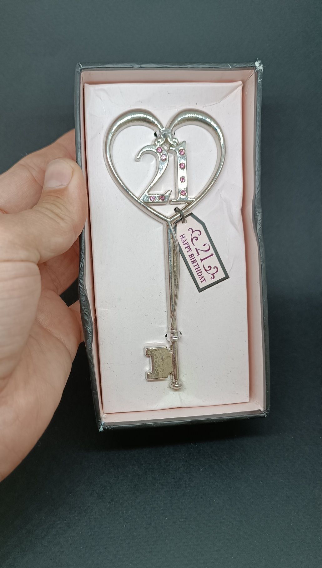 Большой сувенирный ключ. Подарок на 21 год