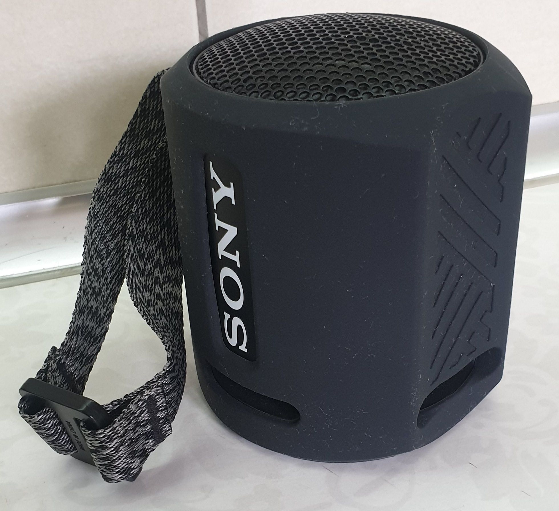 GŁOŚNIK SONY SRS-XB13 BLUETOOTH Bezprzewodowy + ETUI Silikonowe J.Nowy