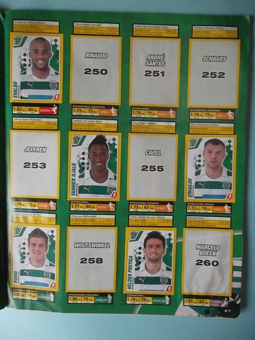 2 cadernetas PANINI Adrenalyn e Futebol 2011-12 incompleta