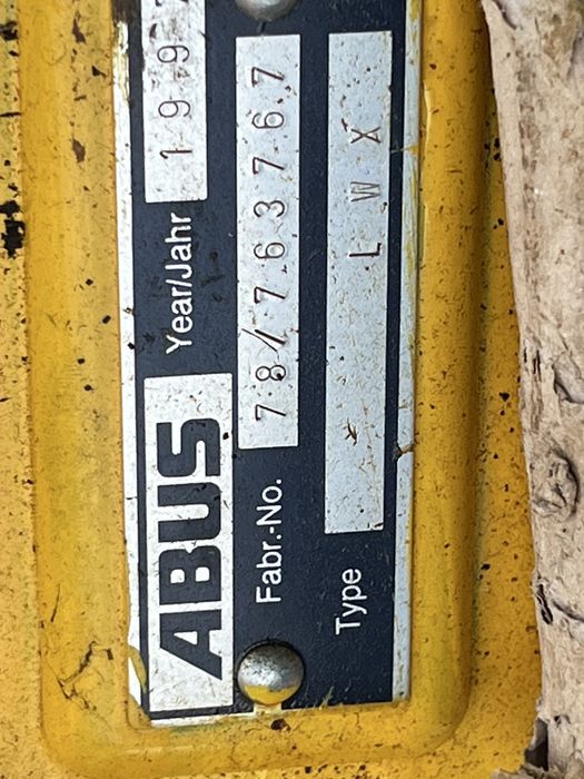 Żuraw słupowy z elektryczna wciągarka ABUS GM3, 500kg L-300