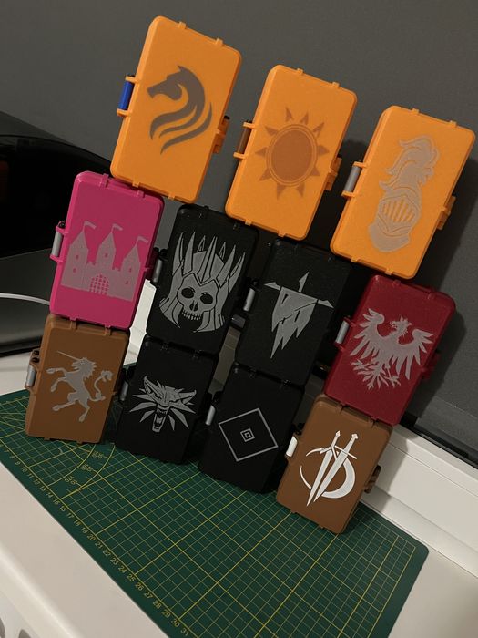 Fanowskie pudełka na karty do gry „Gwint”